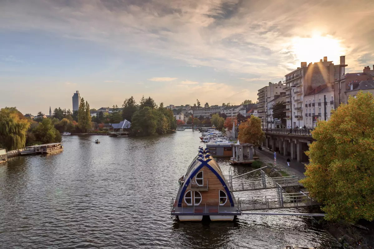 La maison sur l’eau n’est pas encore réglementée Maison sur l’eau - Une maison sur l’eau