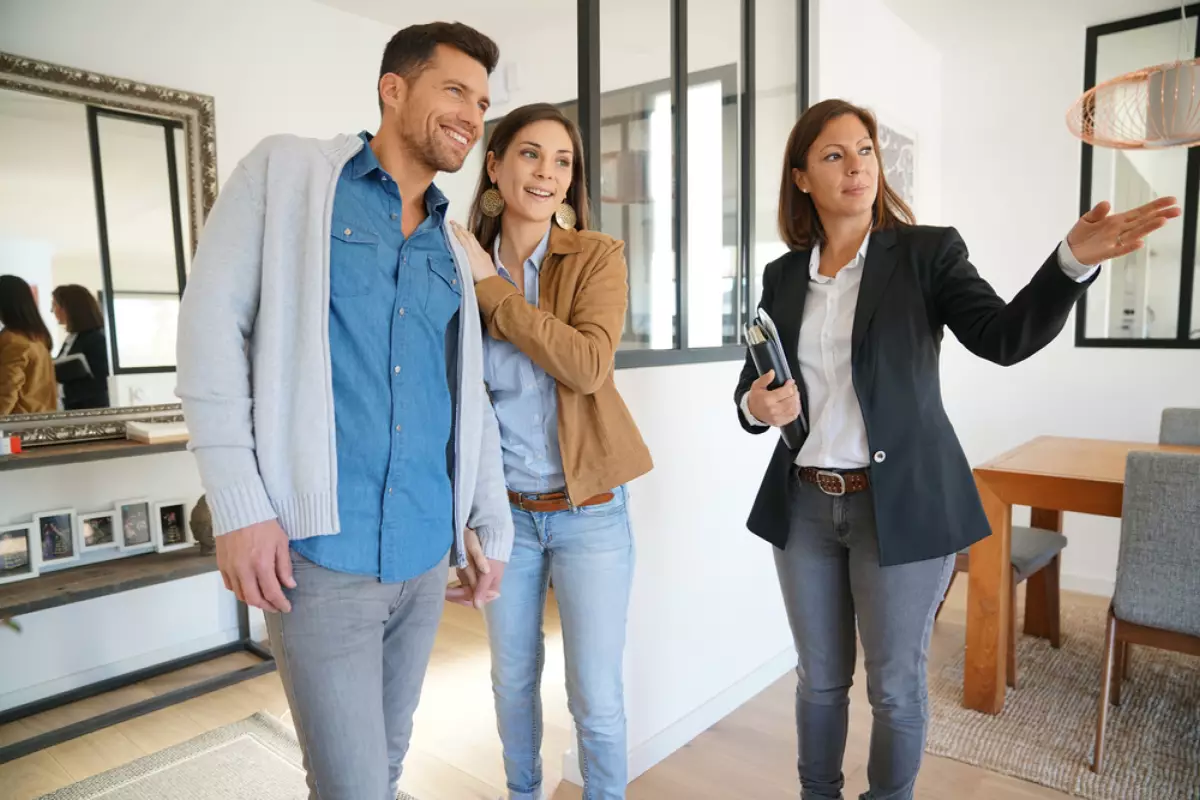 Loc'Avantages est un bon moyen de booster l'investissement locatif dispositif loc'avantages - Visite d'un appartement neuf à louer avec un gestionnaire de locations