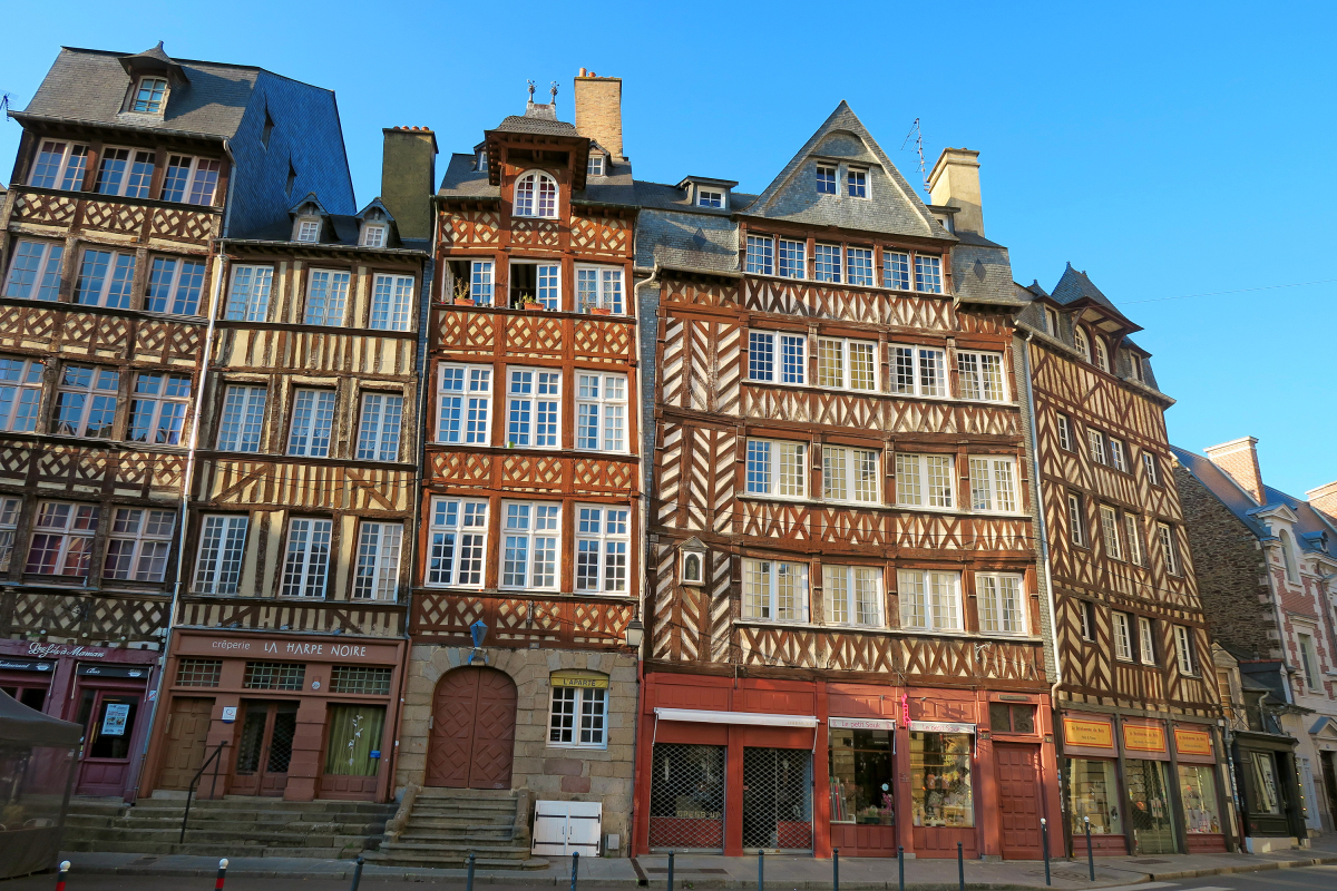 plafond pinel rennes - Architecture typique de Rennes et maisons à colombage