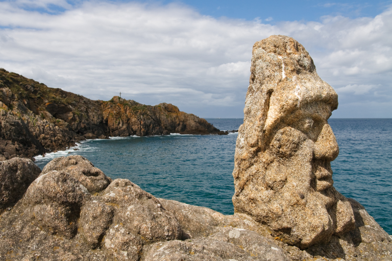 vivre à Saint-Malo – les rochers sculptés de Rotheneuf de l’abbé Adolphe Julien
Fouéré