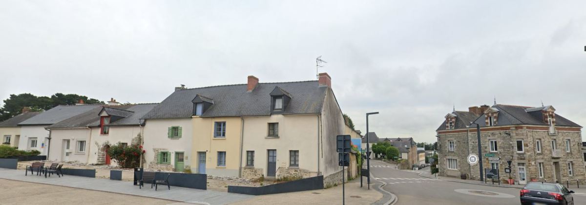  Des maison en pierre et des maisons plus contemporaines de Noyal-sur-Vilaine 