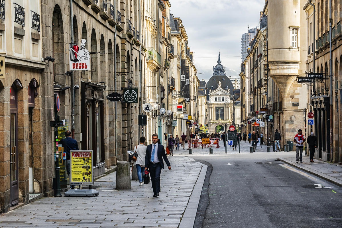 Achat studio Rennes – Une rue du centre de Rennes