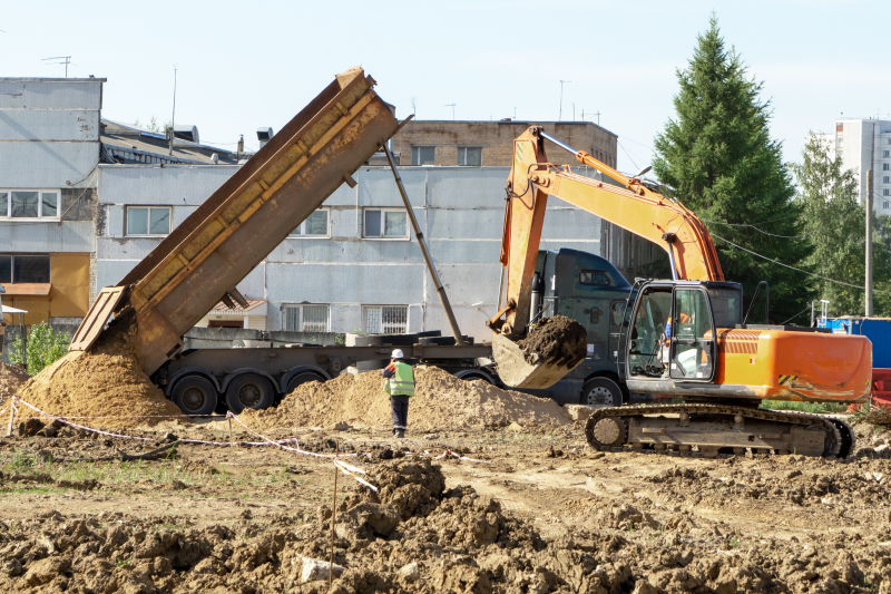 projets urbains à Rennes  –  ouvrier sur un chantier