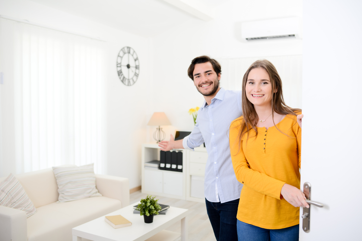 Salon immobilier Rennes – Un couple dans son logement