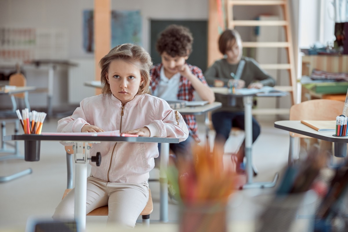 la courrouze à Rennes - Des enfants assis en classe à l'école 