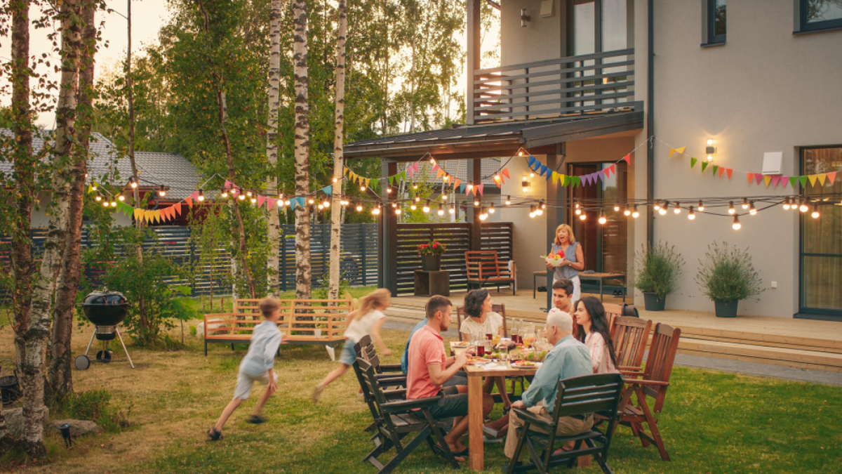 maison neuve Rennes – déjeuner dans un jardin