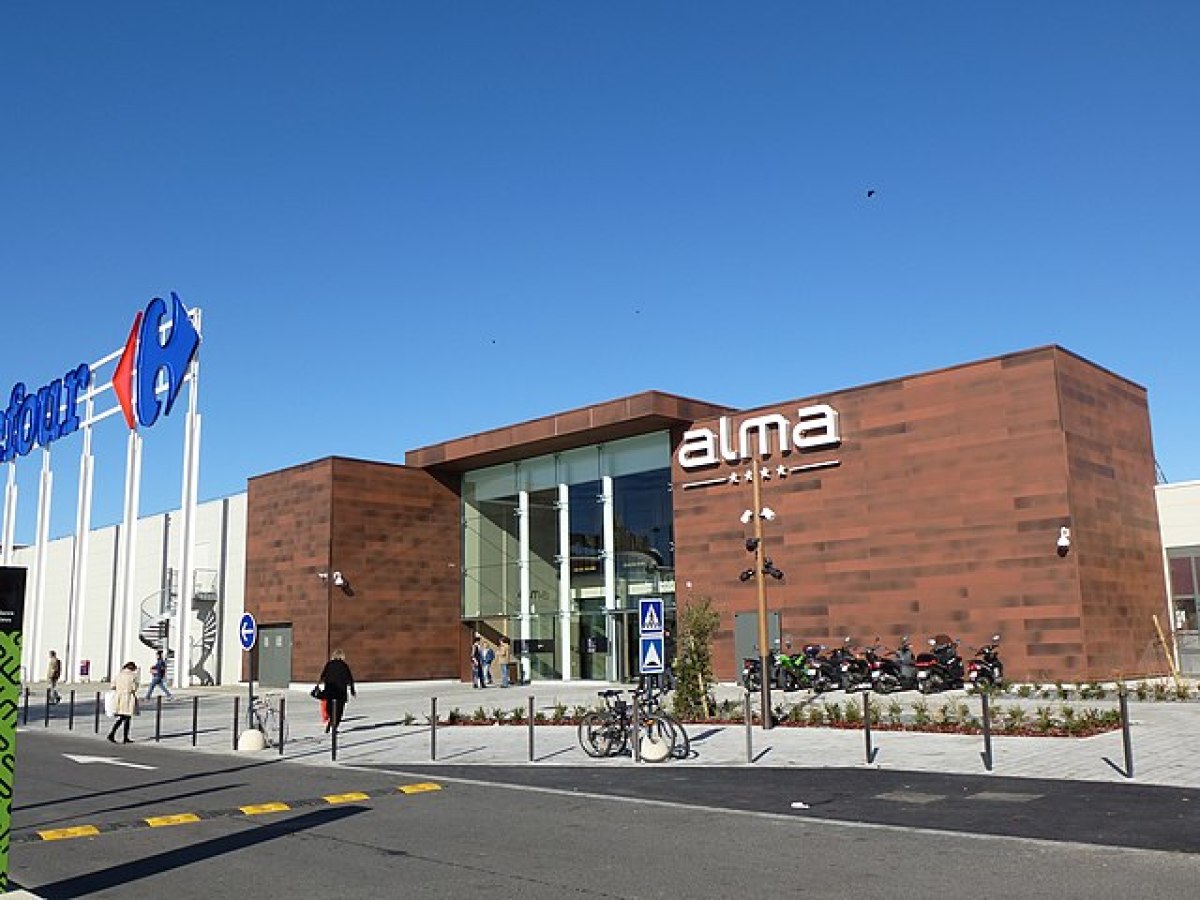 l’entrée du centre Alma au sud du quartier Sacrés-Cœurs à Rennes