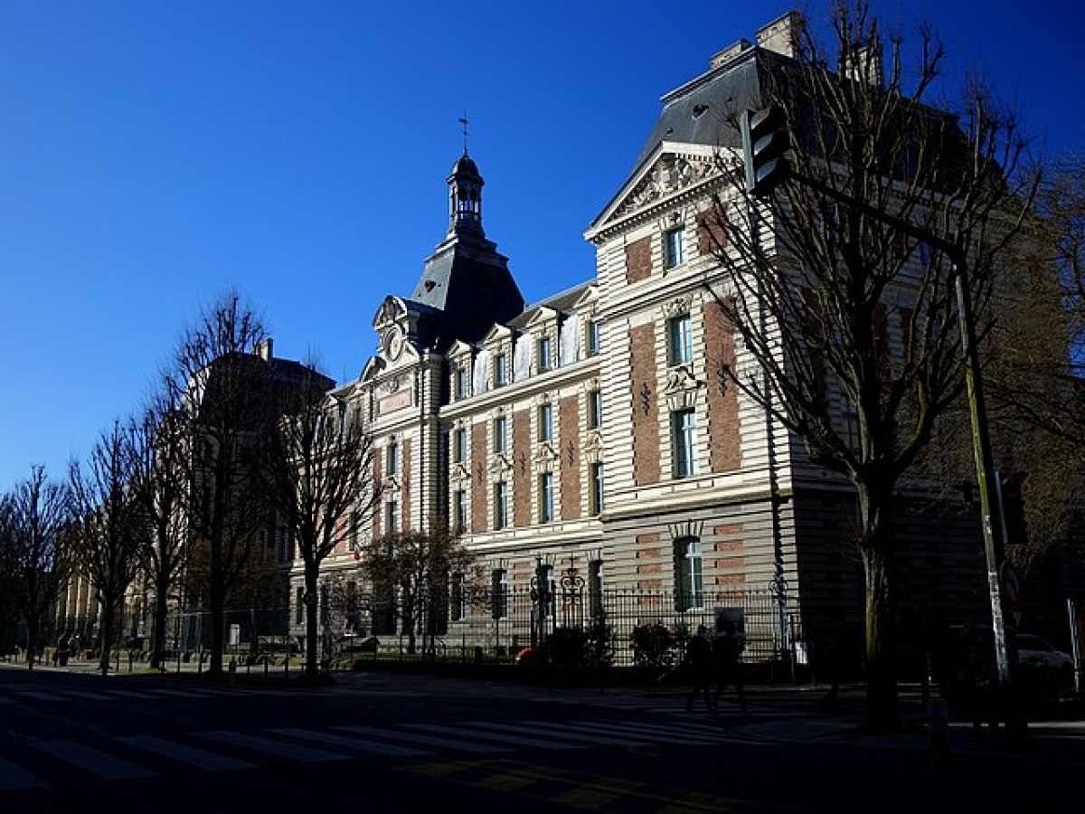 le collège et lycée Emile Zola en centre ville de Rennes