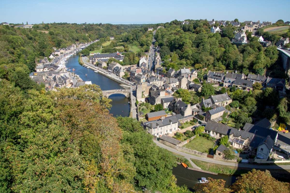  Loi Pinel Dinard – vue aérienne sur la vieille-ville de Dinard