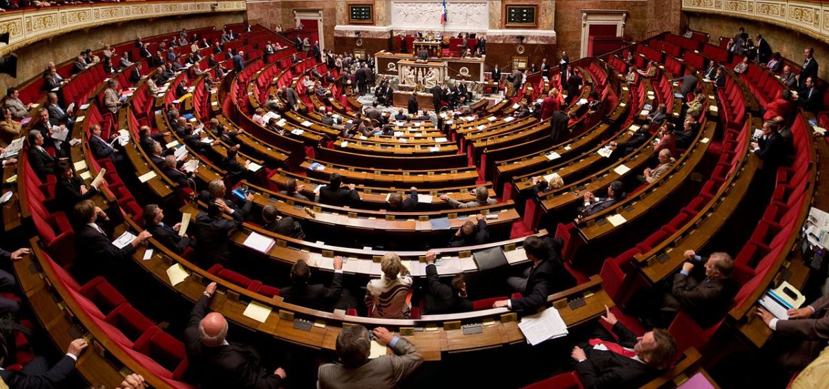 Valérie Létard ministre — Un panorama de l’hémicycle de l’Assemblée Nationale