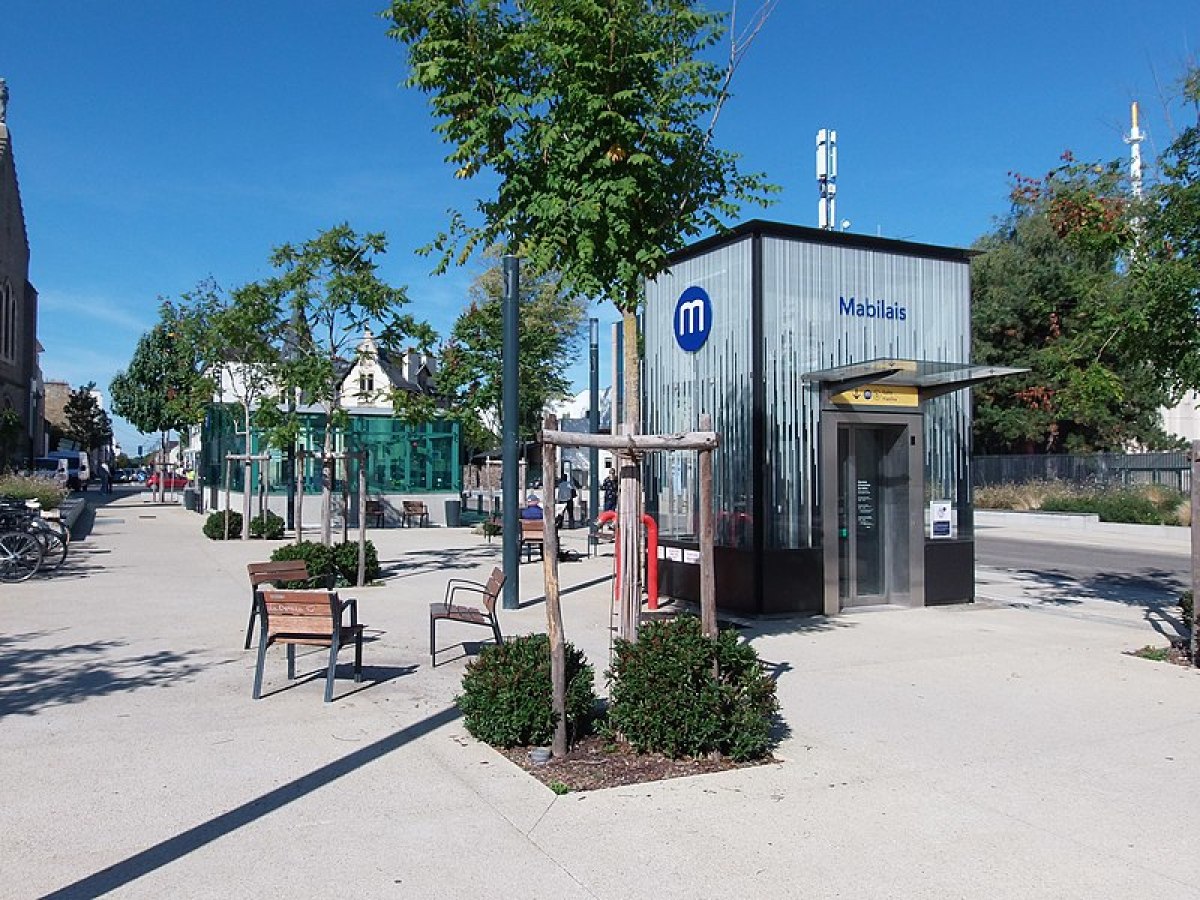 entrée de la station de métro Mabilais à Rennes