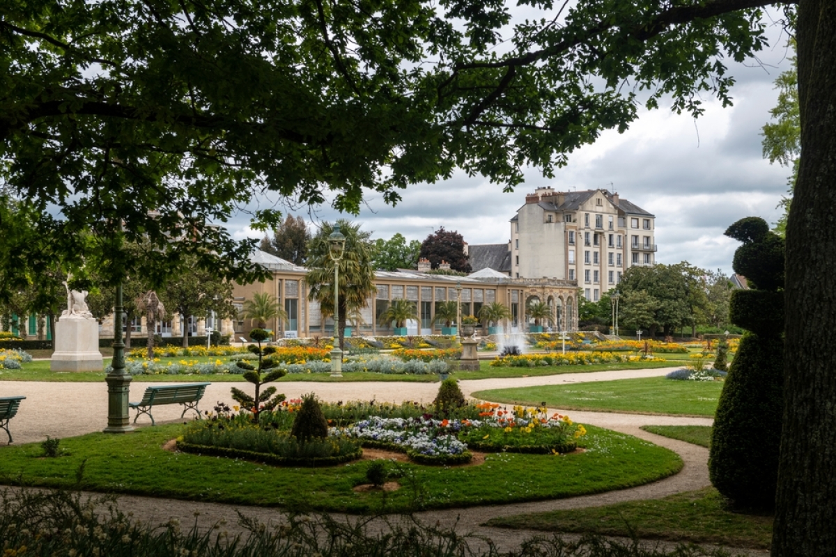 l’orangeraie et le jardin à la française du parc Thabor