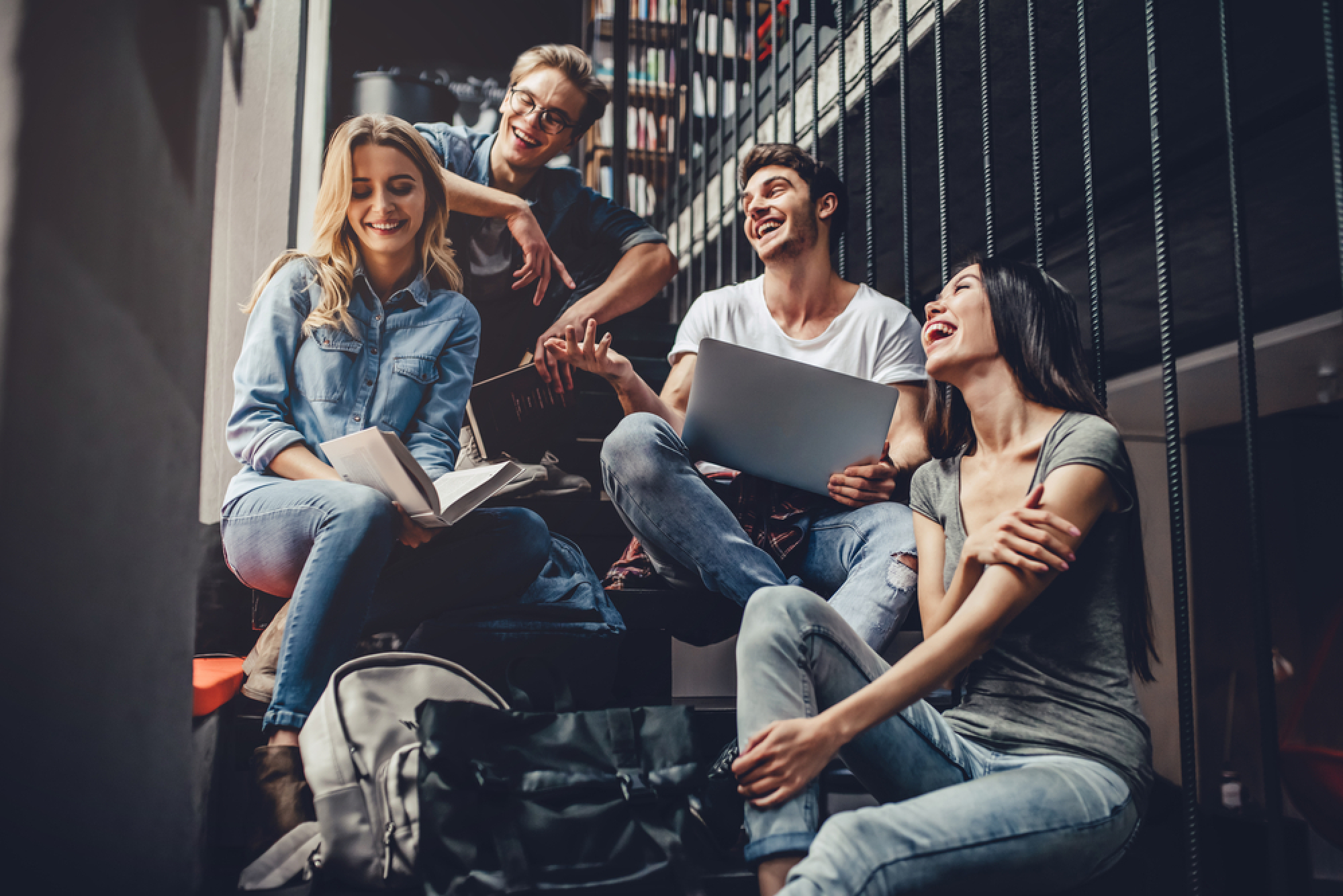 Des étudiants entrain de parler