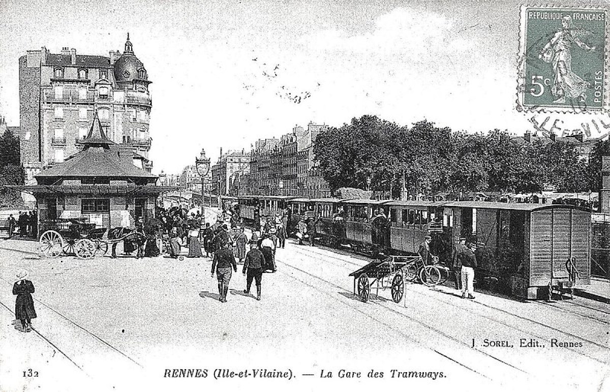 La gare de tramway rennais sur le mail François Mitterrand au début du XXème siècle