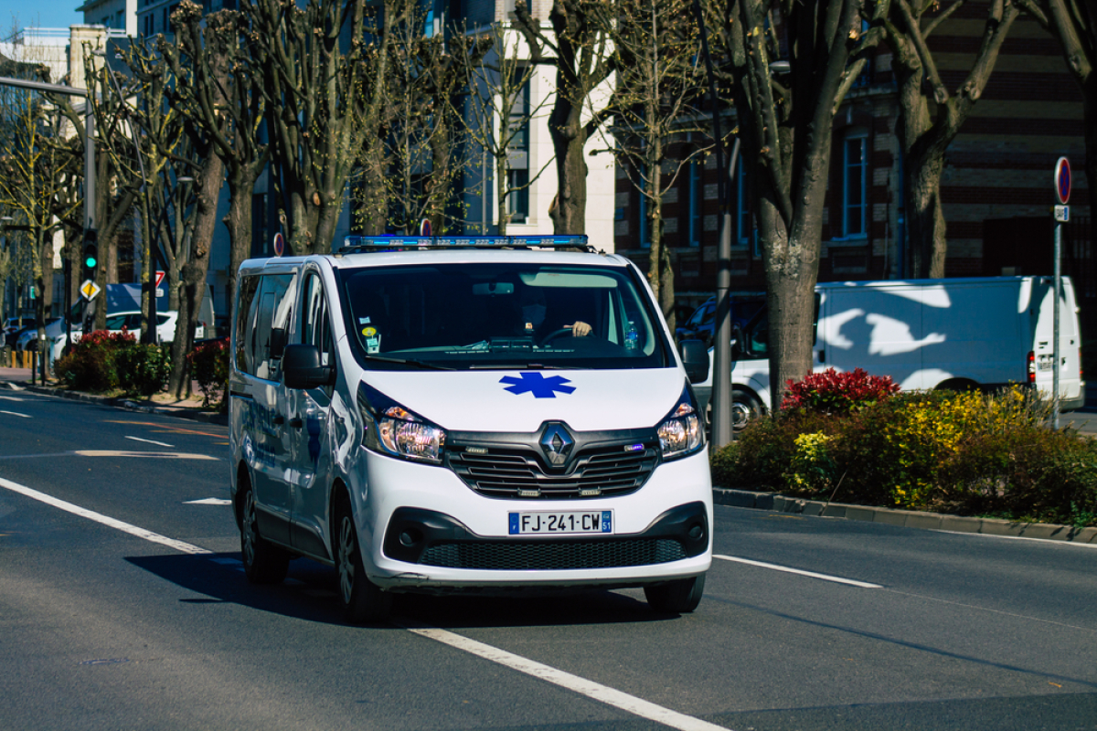 ambulance dans un centre ville