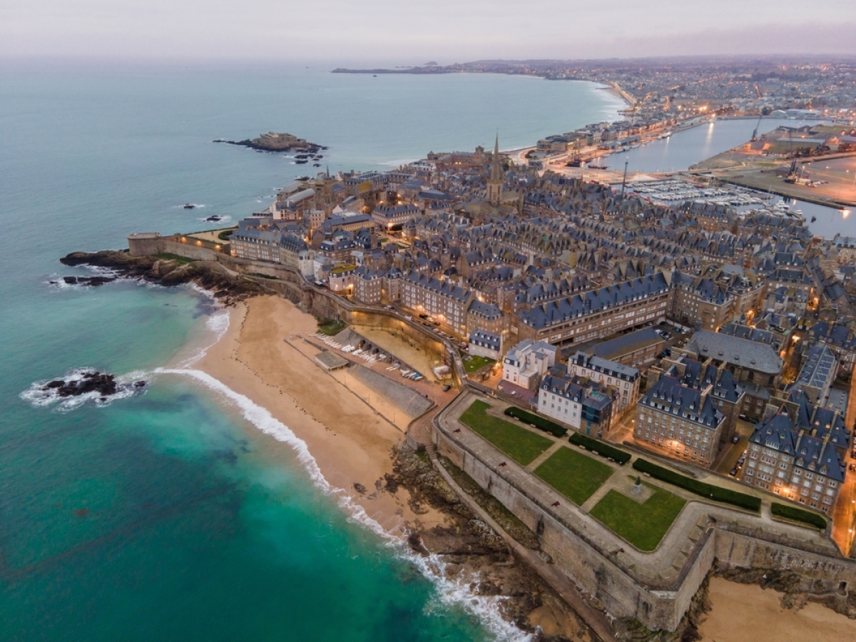 vue de drone de Saint-Malo
