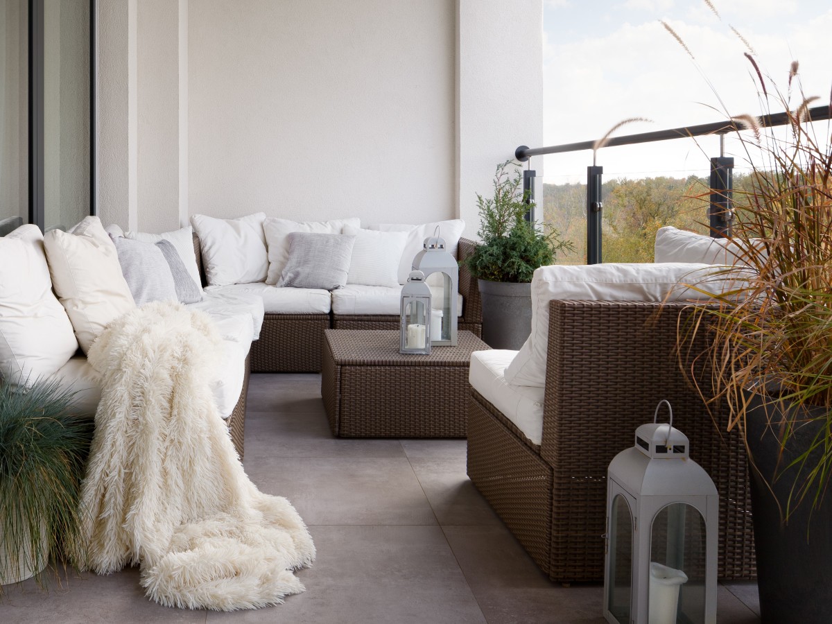 Amenager un balcon — Un balcon joliment meublé